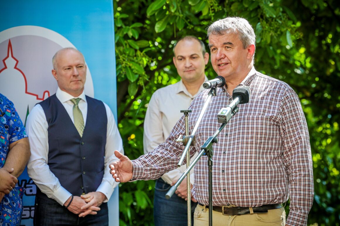 Kórház adomány Mk 0016