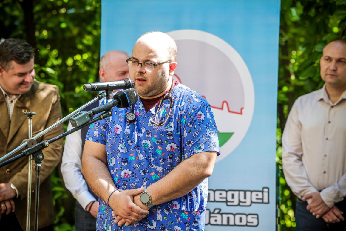 Kórház adomány Mk 0017