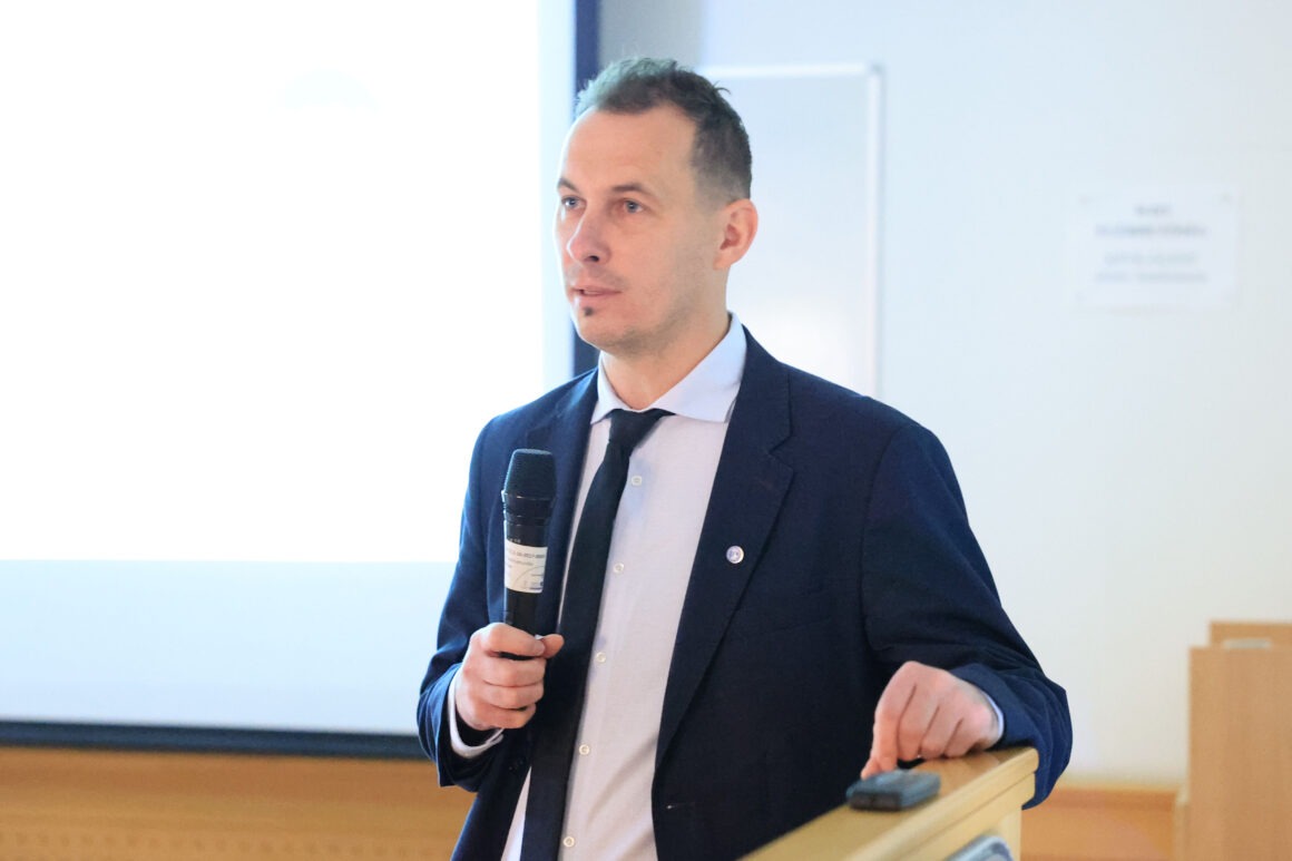 Baleseti előadás Mk 0014